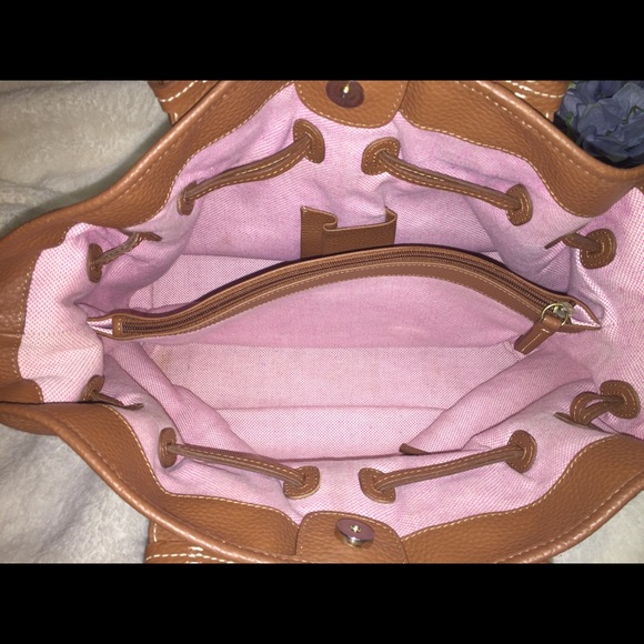 Dooney and Bourke CHIARA Pebble Grain Shoulder Bag - Picture 5 of 8